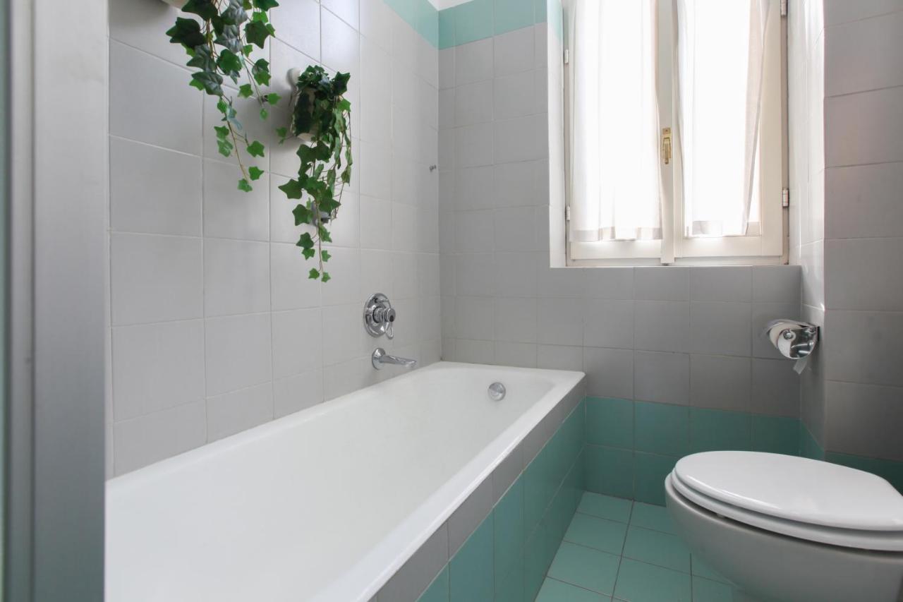 Apt With Balcony - 50 M Far From Pagano M1 Apartment Милано Екстериор снимка